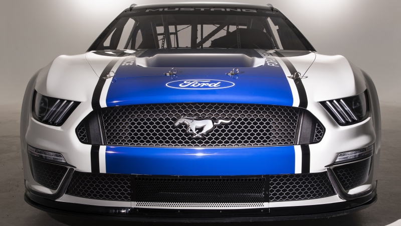 2019 Ford Mustang Monster Energy Nascar Tanıtımı Yapıldı