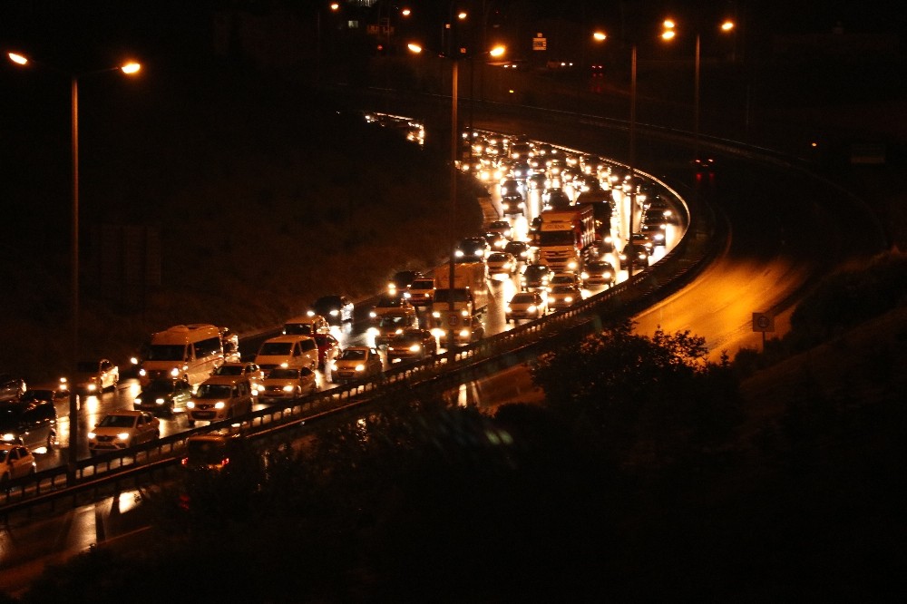 TEM’de bayram dönüşü yoğunluğu sürüyor