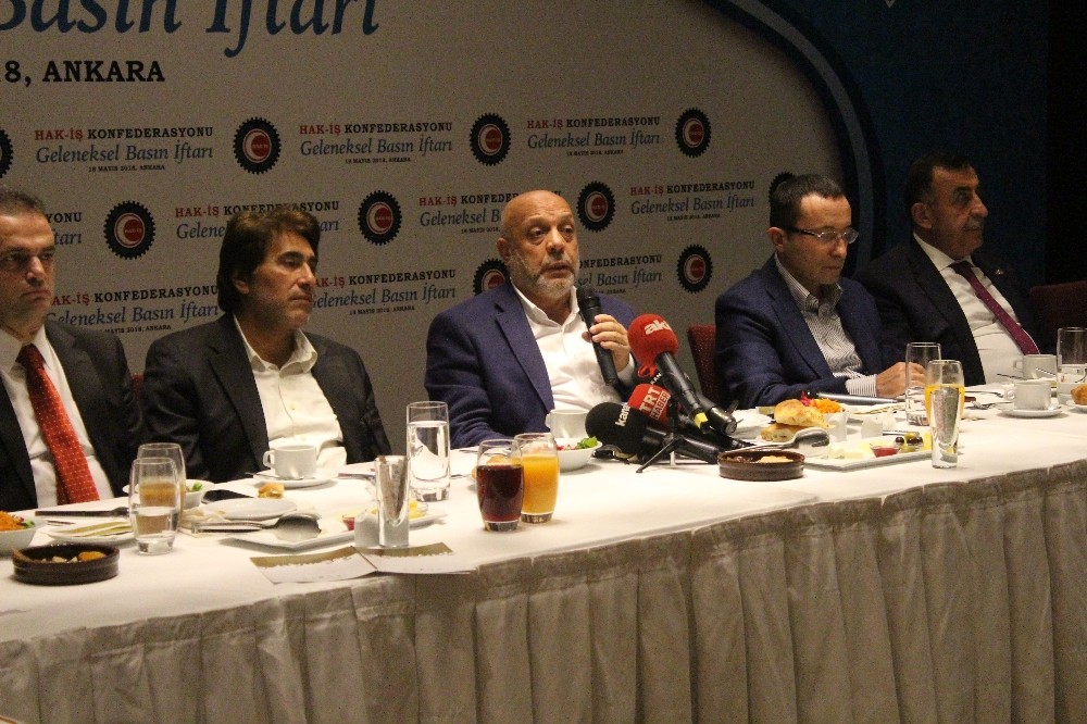 HAK-İŞ Genel Başkanı Arslan, basın mensuplarıyla iftarda buluştu