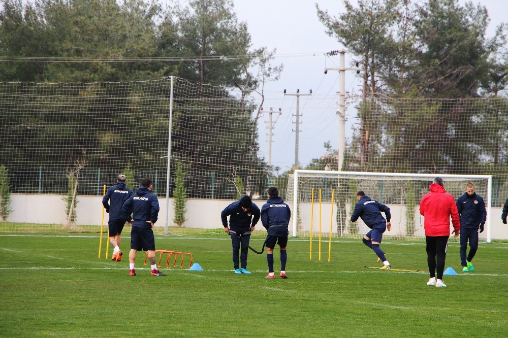 Antalyaspor çıkışını devam ettirmek istiyor