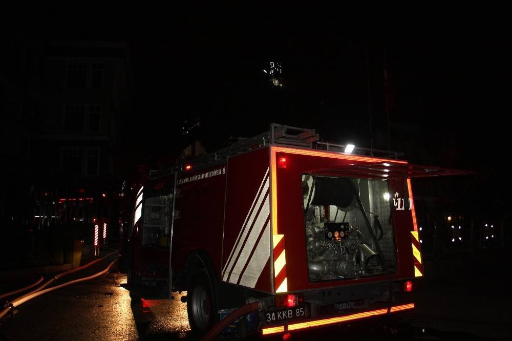 Bakırköy’de balık restoranında yangın