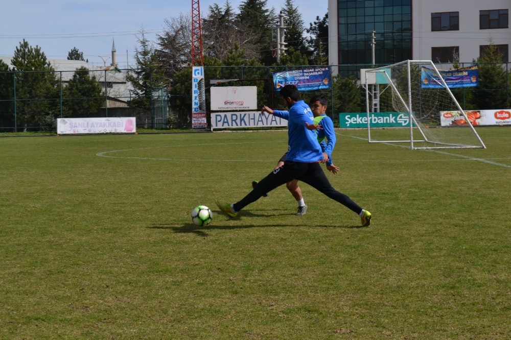 Şuhut Belediye Hisarspor, Ortaca Belediyespor deplasmanına hazırlanıyor