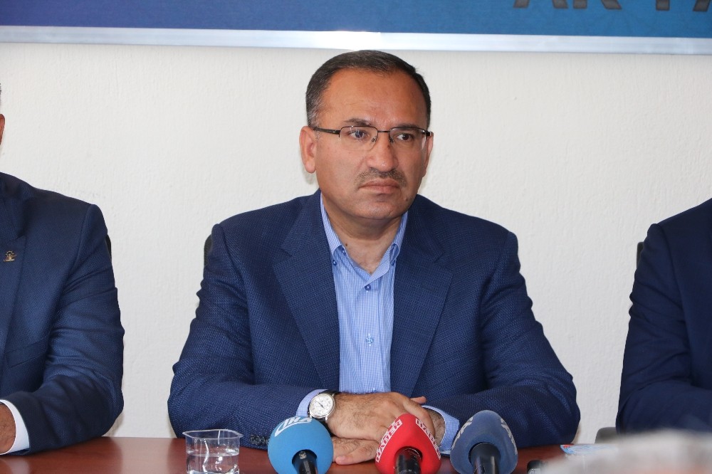 Başbakan Yardımcısı Bozdağ: “Milletin aklı ve basiretiyle daha fazla alay etmeyin”