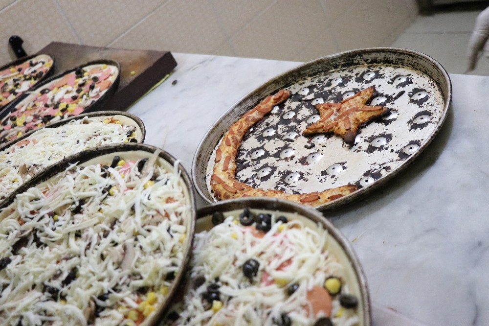 Mehmetçiğe ″atom″ ve ″bayraklı pizza″ dopingi