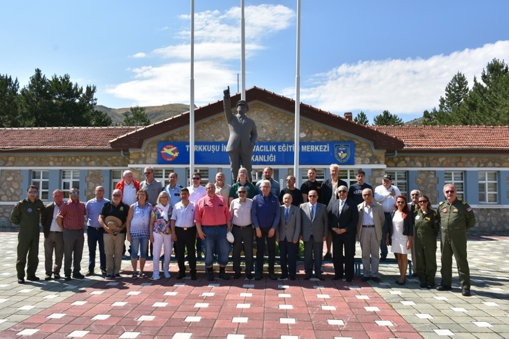 Dünya havacıları İnönü’ye hayran kaldı