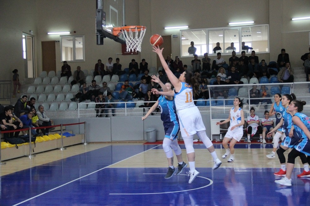 Kadınlar Basketbol 1. Ligi: Elazığ İl Özel İdare: 103 - Ferko Ilgaz Hotel KBSK: 57