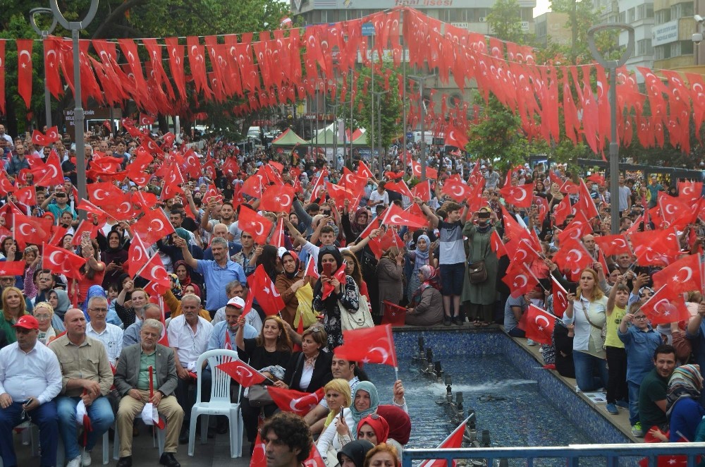 Trabzon’da 15 Temmuz yürüyüşü