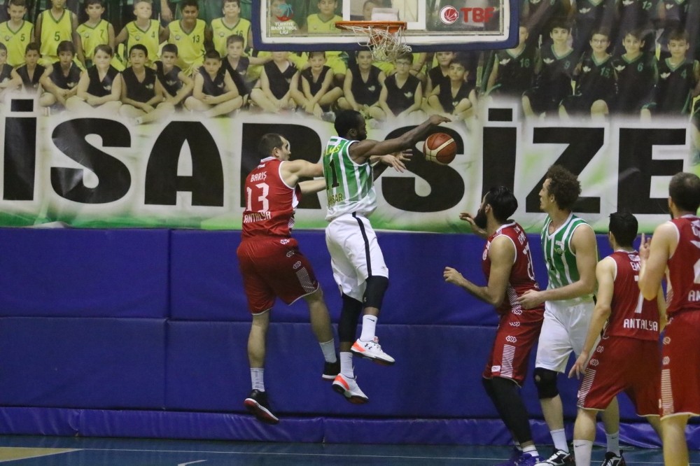 Türkiye Erkekler Basketbol 1. Ligi: Akhisar Bld.: 79 - Antalyaspor: 68
