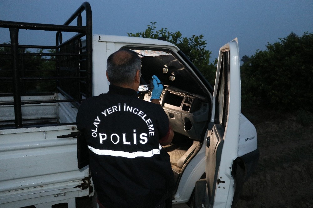 Polislerin kaza yapmasına neden olan hırsızlardan bir yakalandı