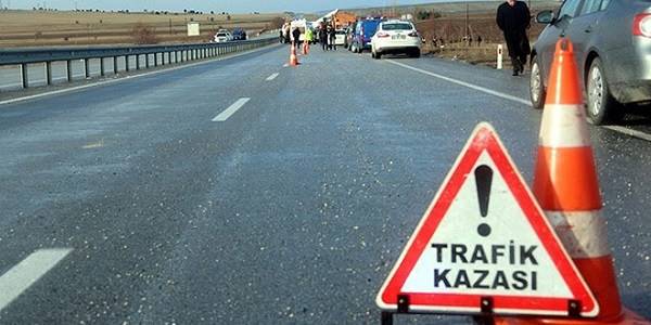 Ankara-Konya karayolu Karahamzalı köyü mevkii Ankara istikametinde yolcu otobüsü kaza yaptı. Ölü ve yaralıların olduğu öğrenildi.