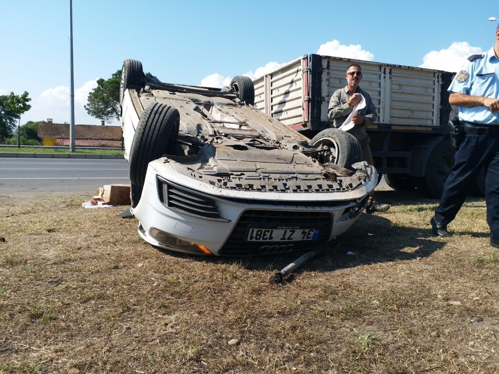 Samsun’da otomobil takla attı: 2 yaralı