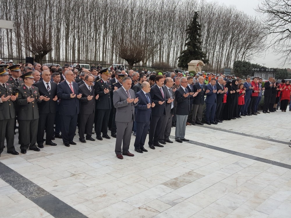 Hem zafer hemde şehitler yaad edildi