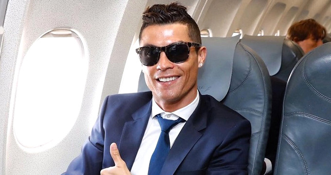 Cristiano Ronaldo'nun Yeni Arabası Hayran Bıraktı