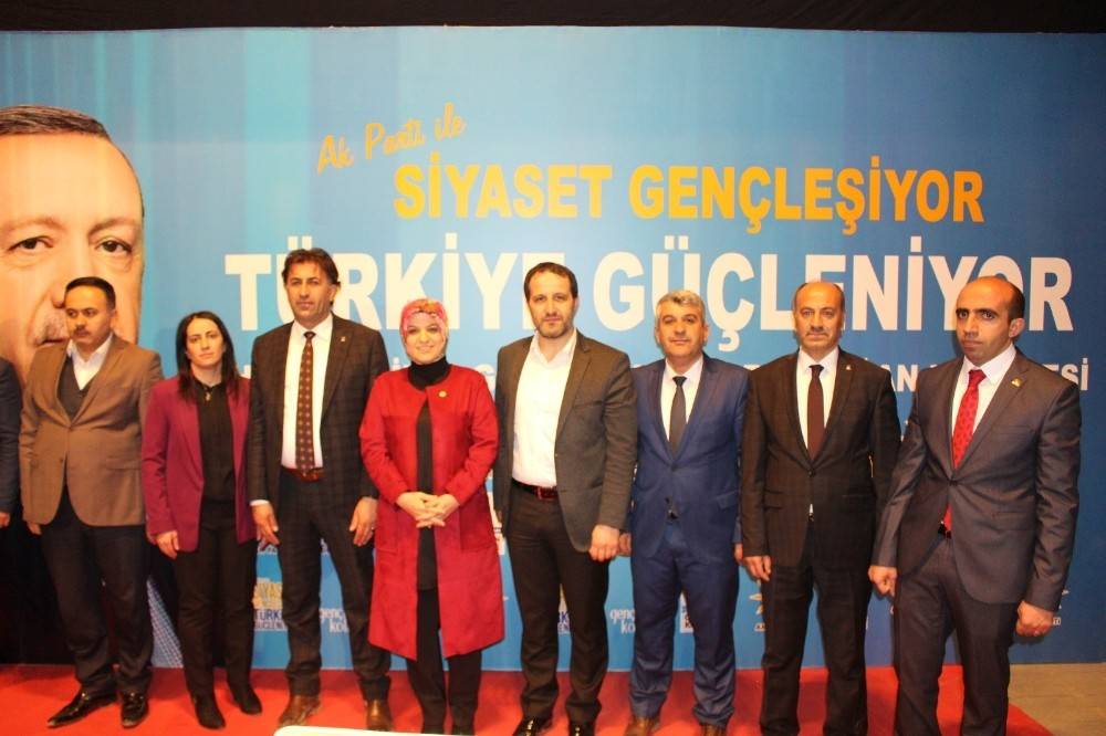 Hakkari Ak Parti gençlik kongresi yapıldı