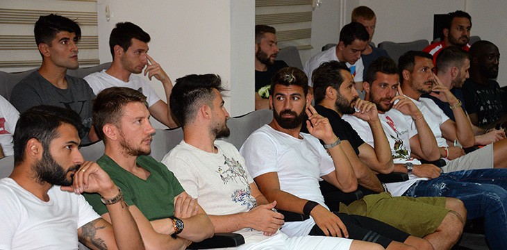 Atiker Konyaspor yeni sezon öncesi toplandı