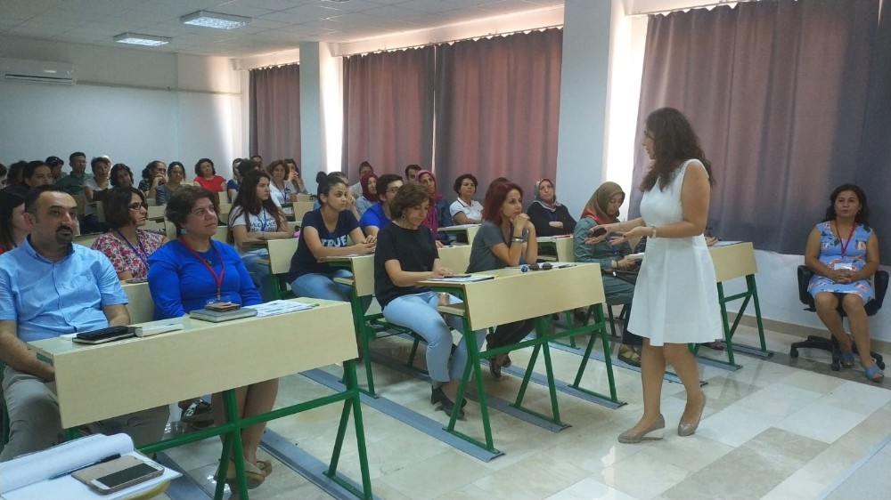 Akdeniz Üniversitesi’nden hemşirelere ’Bakım Davranışları Geliştirme Kursu’