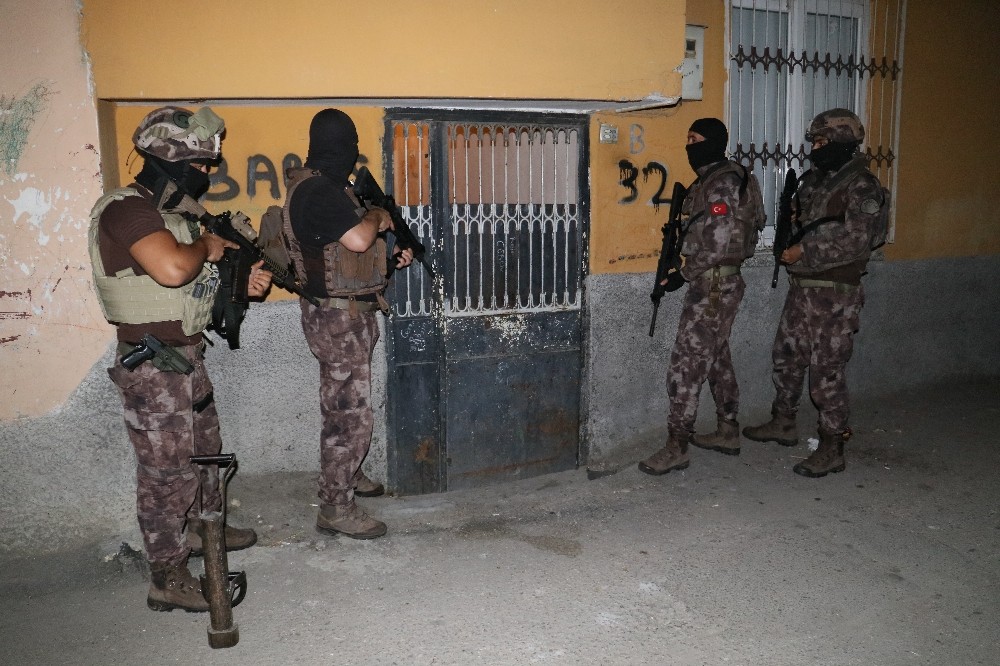 Adana’da  PKK, PYD/YPG operasyonu: 15 gözaltı
