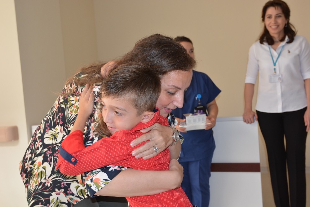 Makedonya’da tedavi imkanı bulamadığı hastalığı için Türkiye’ye geldi