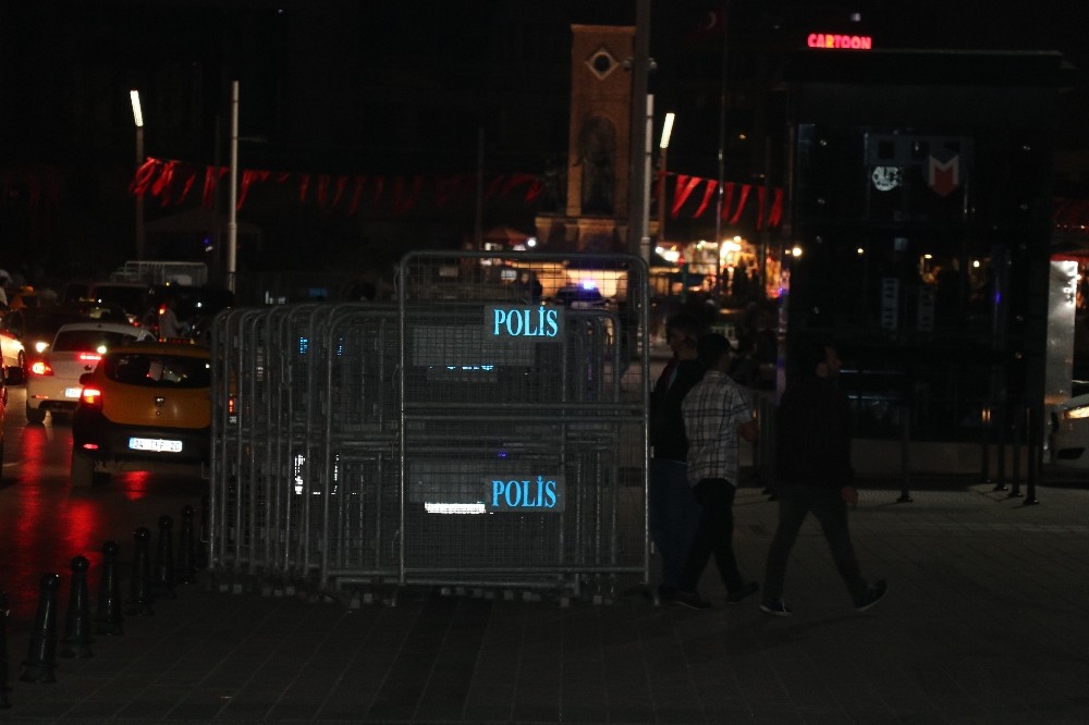 Taksim’de 1 Mayıs hareketliliği