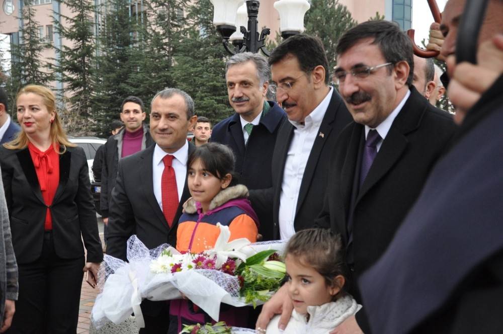 Bakan Tüfenkci: ″Tunceli’deki istihdam potansiyeli Doğu ve Güneydoğu Anadolu’ya model oluşturacak″