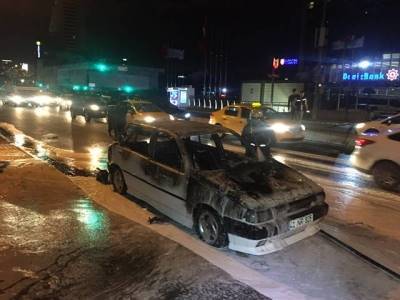  Beşiktaş’ta otomobil alev aldı
