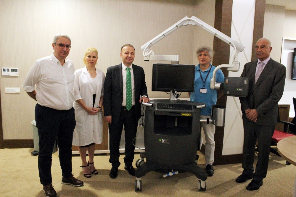 AÜ Hastanesine mikrocerrahi ameliyatlarına görüntüleme sistemi