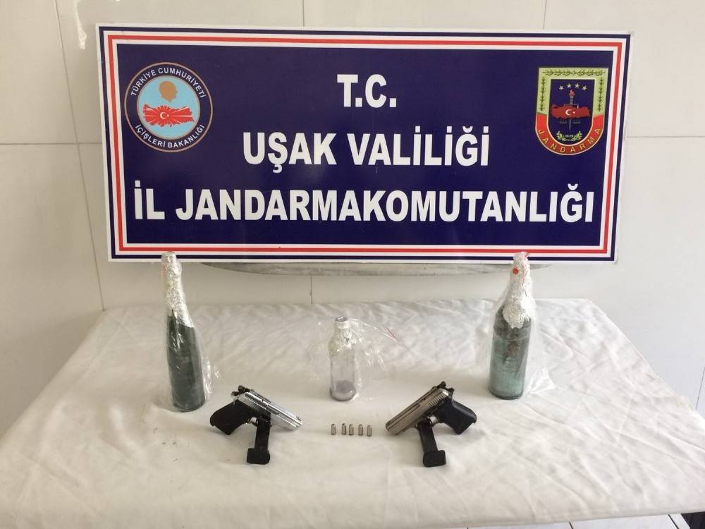 Uşak’ta jandarmanın operasyonunda cıva ve silah ele geçirildi