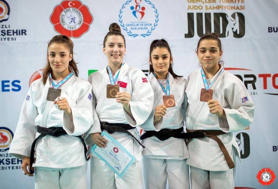 Manisa Büyükşehir’in judocularından Denizli’de derece