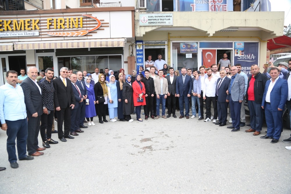 AK Parti Milletvekili adayları Sapanca’da tanıtıldı
