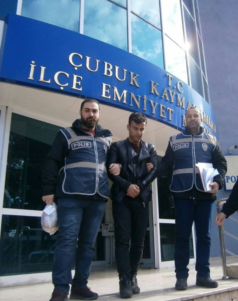 Kendisini ″polis″ olarak tanıtan dolandırıcılar 85 yaşındaki adamın 33 bin TL’sini aldı