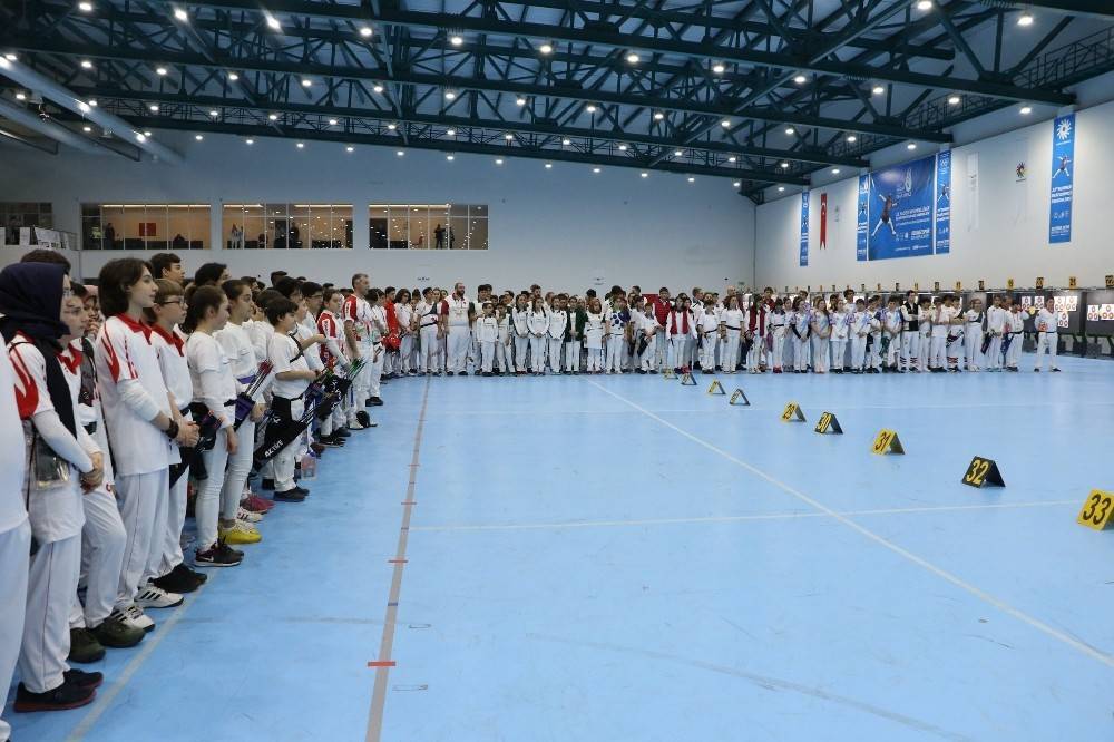 Minikler Okçuluk Türkiye Şampiyonası başladı