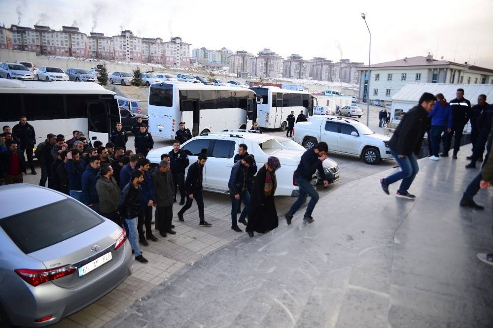 Başkasının yerine sınava girenler hakkında işlem yapıldı