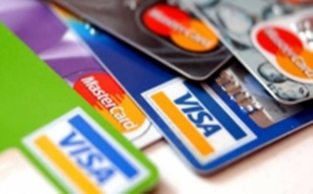 Kredi kartı için aidat alanlar dikkat. 3 katı geri ödeyebilirsiniz.!